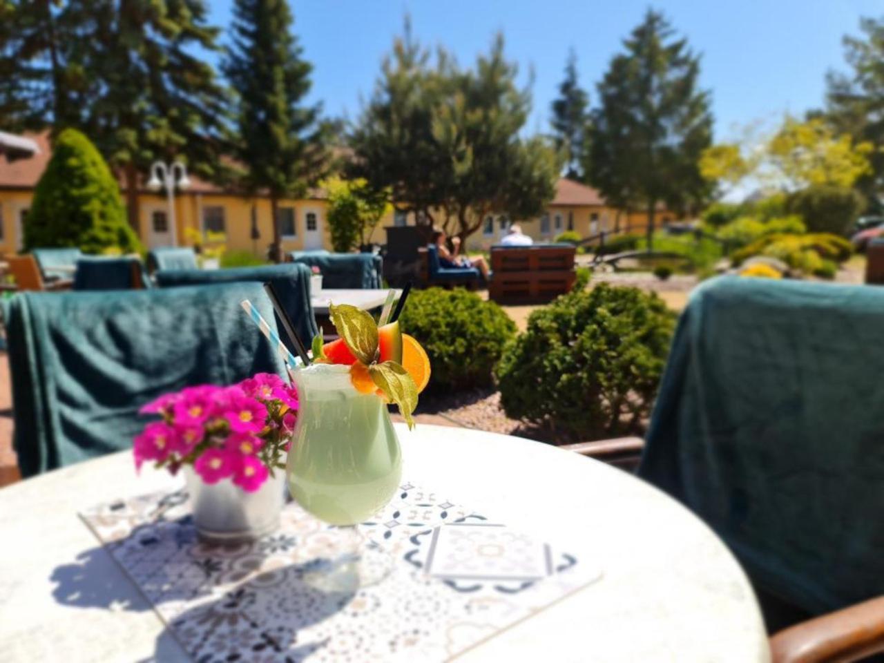 Hotel Pommerscher Hof Zinnowitz Luaran gambar